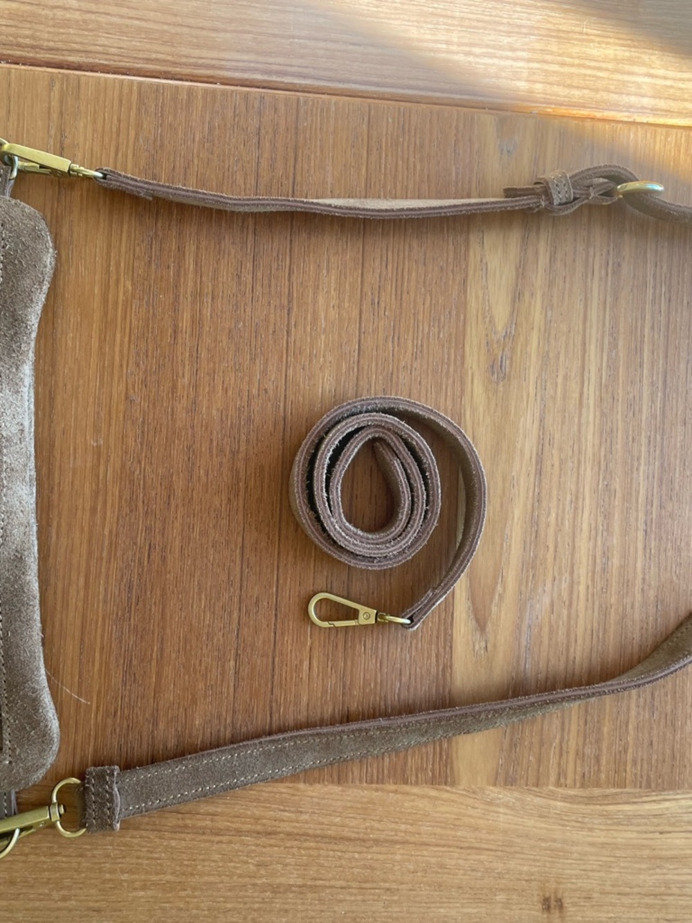 Abby Alley Caramel Suede Bag - Picture 5 of 6